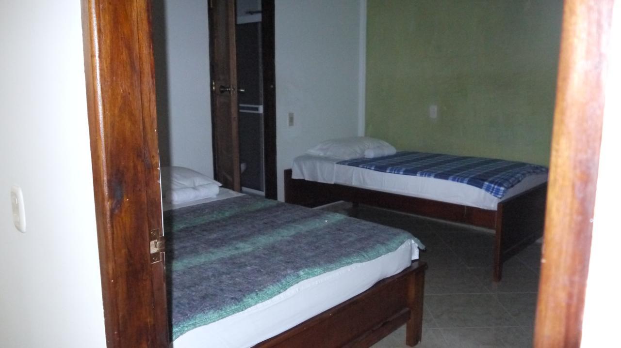 Hostal Naty Luna 贾丁 外观 照片