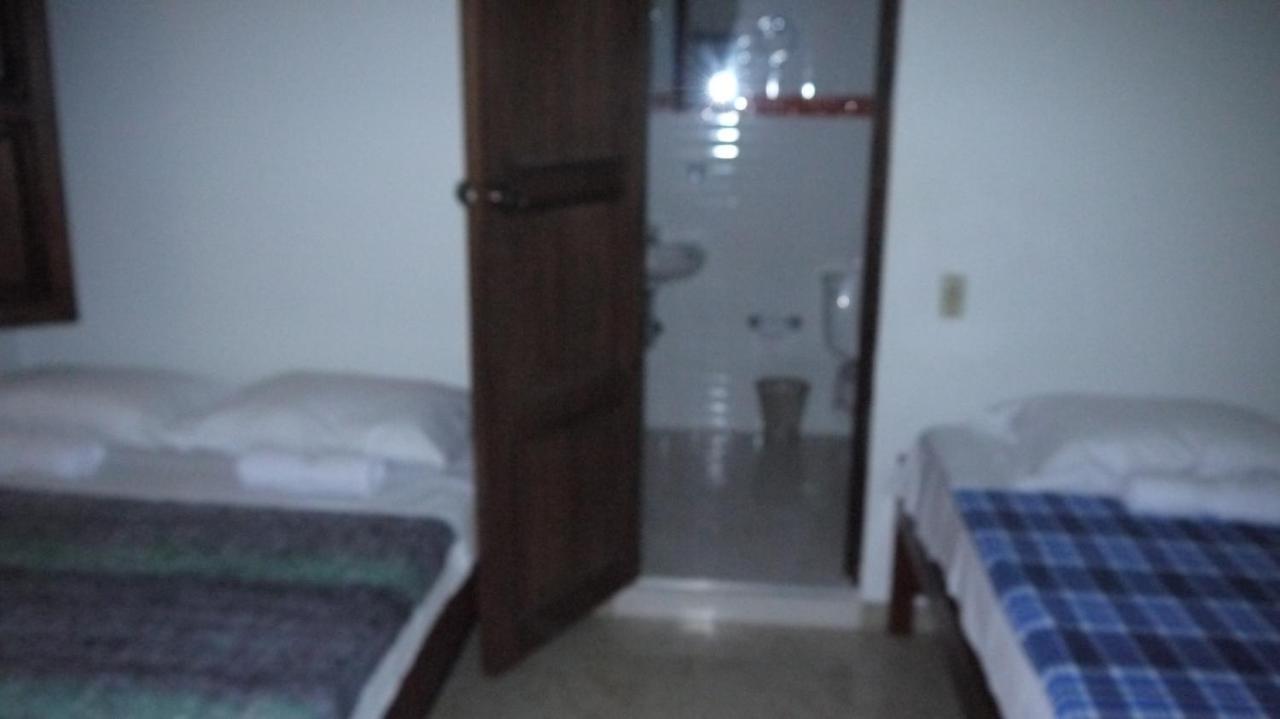 Hostal Naty Luna 贾丁 外观 照片